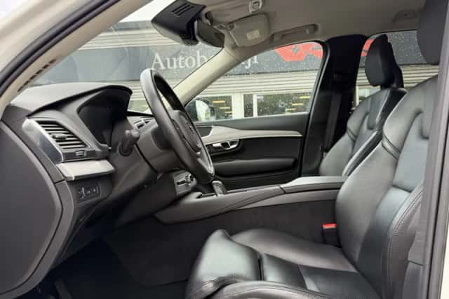 Volvo XC90 (2020) thumbnail 5