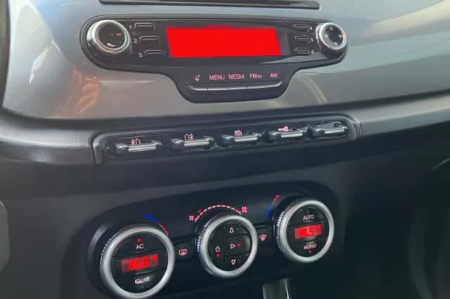 Alfa Romeo Giulietta (2010) thumbnail 14