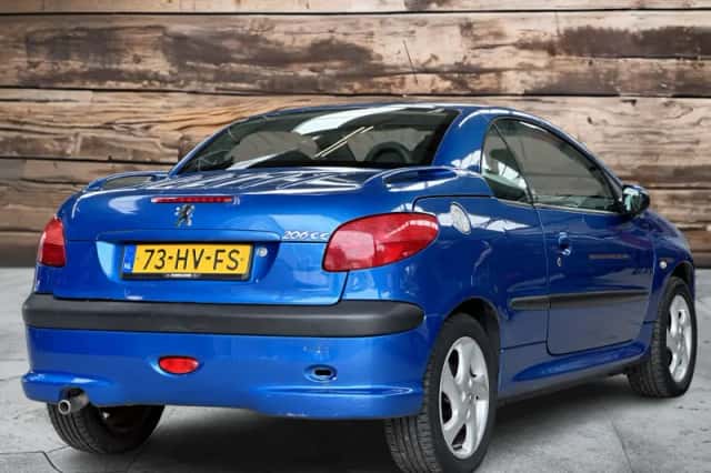 Peugeot 206 (2000) thumbnail 3