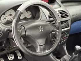 Peugeot 206 (2000) thumbnail 7
