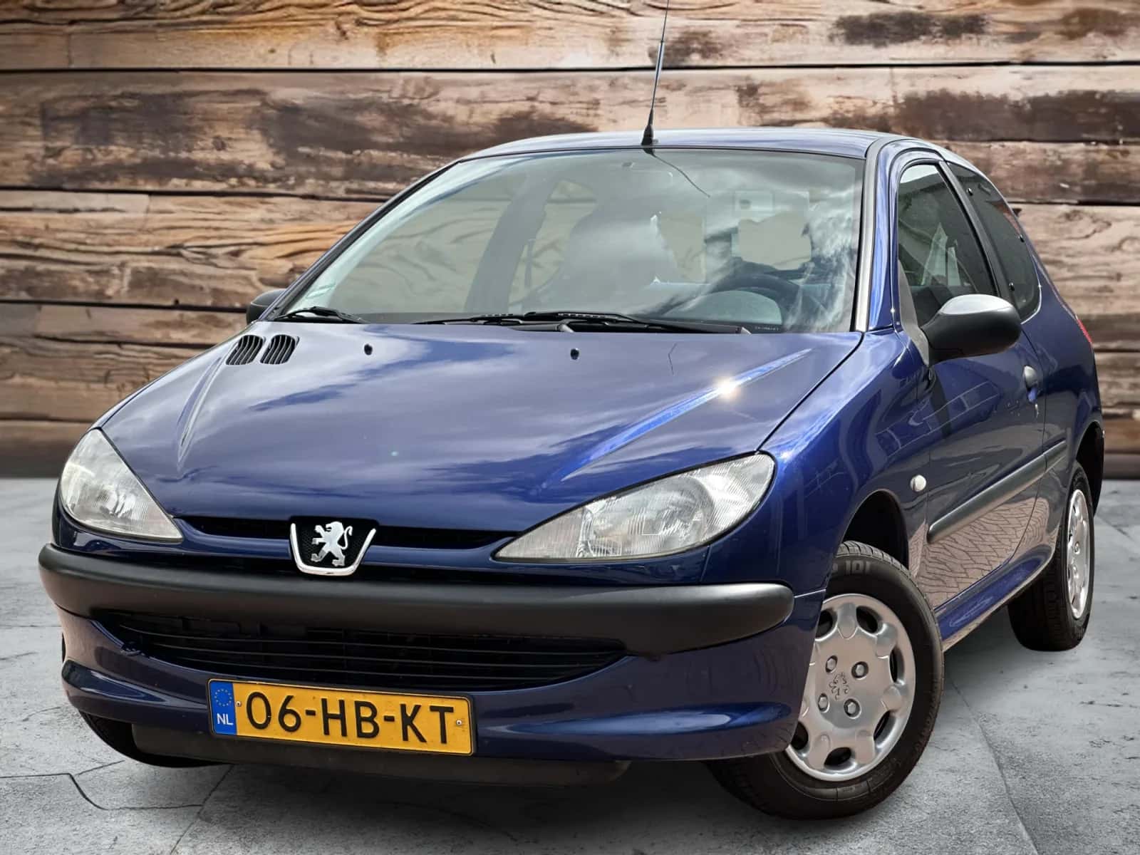 Peugeot 206 (1998) — foto 1
