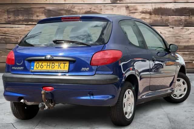 Peugeot 206 (1998) thumbnail 3