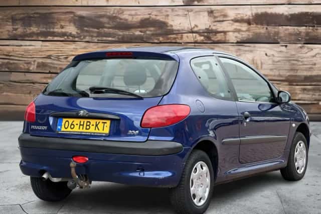 Peugeot 206 (1998) thumbnail 6