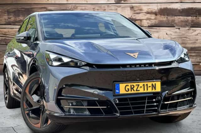 CUPRA Tavascan (2024) thumbnail 2