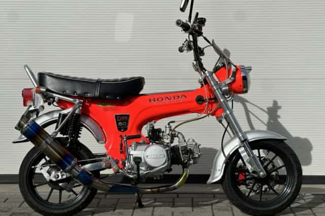 JINCHENG Bromfiets (2000) thumbnail 4