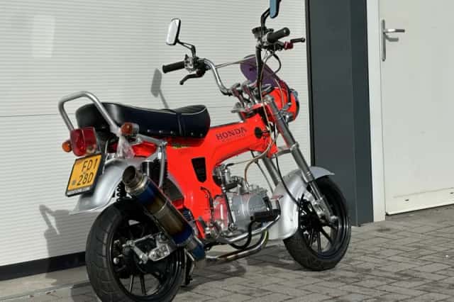 JINCHENG Bromfiets (2000) thumbnail 6