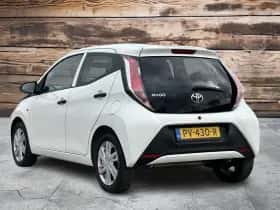 Toyota Aygo (2017) thumbnail 5