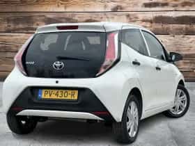 Toyota Aygo (2017) thumbnail 9