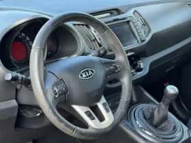 Kia Sportage (2012) thumbnail 11