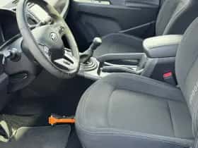 Kia Sportage (2012) thumbnail 12
