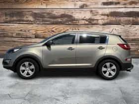 Kia Sportage (2012) thumbnail 8