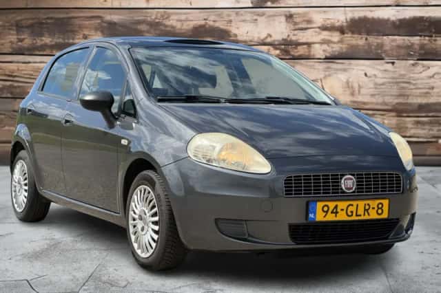 Fiat Grande Punto (2005) thumbnail 5