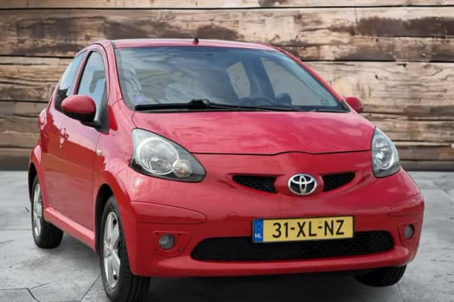 Toyota Aygo (2005) thumbnail 5