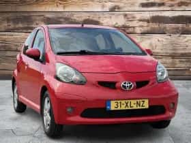 Toyota Aygo (2005) thumbnail 5