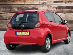 Toyota Aygo (2005) thumbnail 6