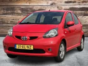 Toyota Aygo (2005) thumbnail 7