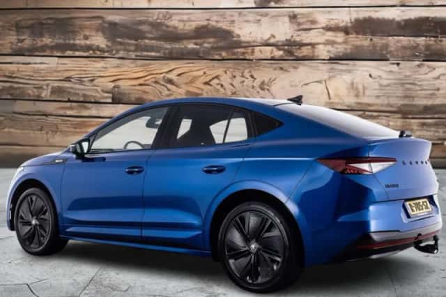 Škoda Enyaq (2022) thumbnail 3