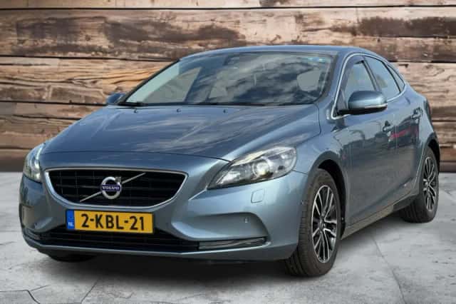 Volvo V40 (2012) thumbnail 3