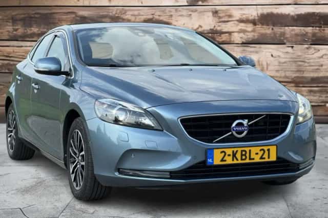 Volvo V40 (2012) thumbnail 4