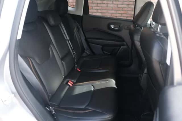 Jeep Compass (2019) thumbnail 3