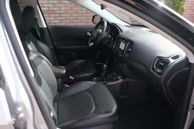 Jeep Compass (2019) thumbnail 4