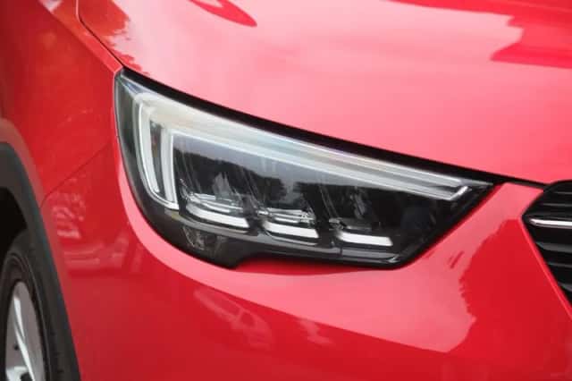 Opel Crossland X (2017) thumbnail 2