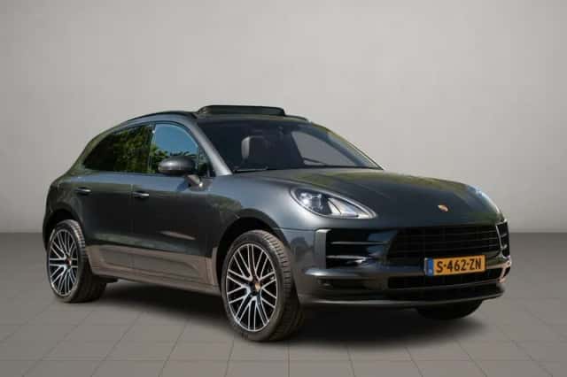 Porsche Macan (2021) thumbnail 1