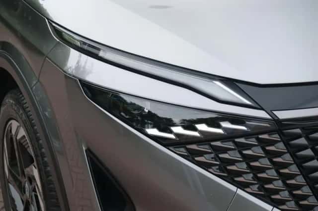 Nissan Qashqai (2025) thumbnail 2