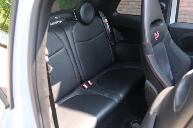 Fiat 500 (2014) thumbnail 4