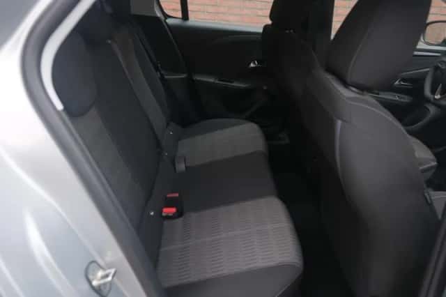 Opel Corsa (2023) thumbnail 3