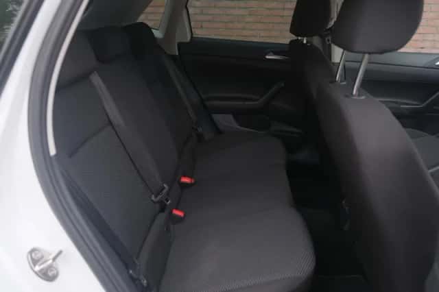 Volkswagen Polo (2018) thumbnail 3
