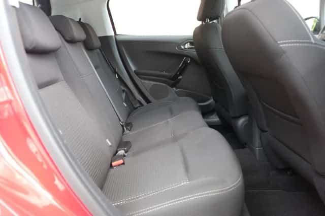 Peugeot 208 (2018) thumbnail 3