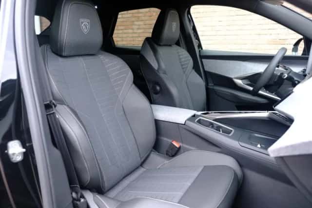 Peugeot 3008 (2025) thumbnail 6