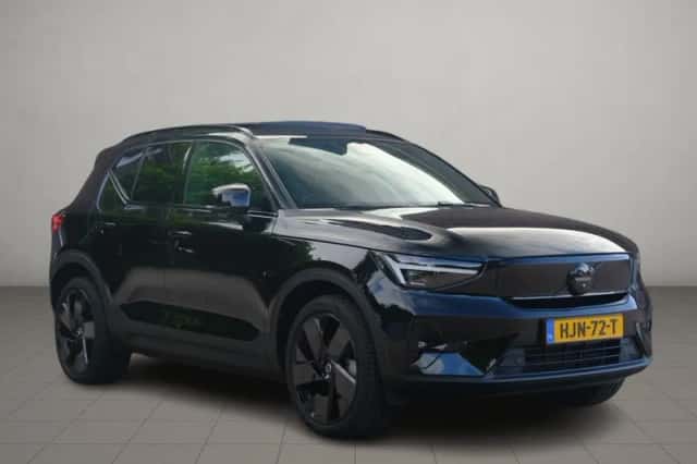 Volvo EX40 (2025) thumbnail 1