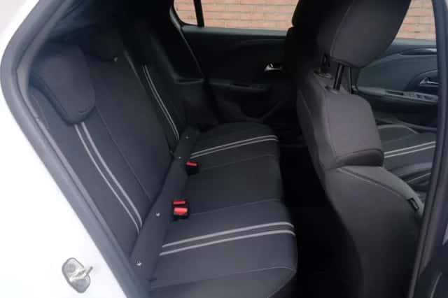 Opel Corsa (2023) thumbnail 3