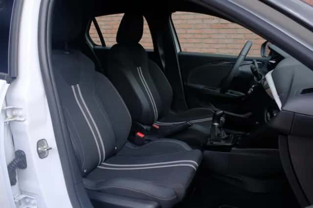Opel Corsa (2023) thumbnail 5
