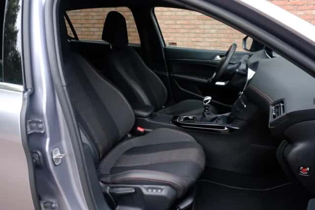 Peugeot 308 (2019) thumbnail 6