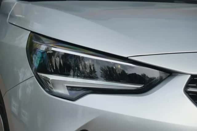 Opel Corsa (2023) thumbnail 2
