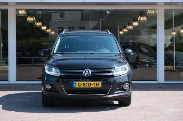 Volkswagen Tiguan (2014) thumbnail 3
