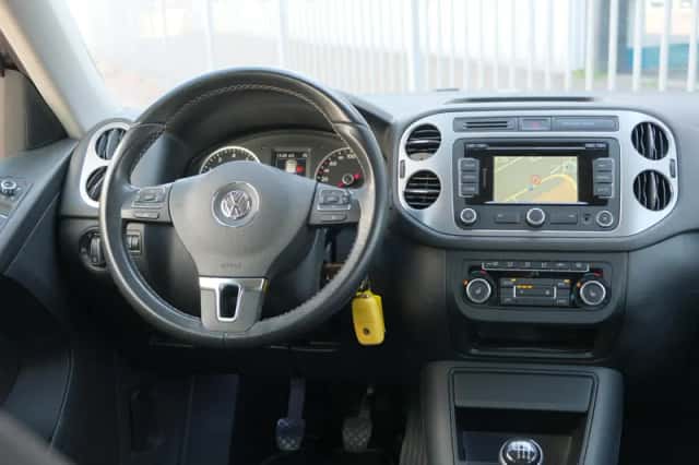 Volkswagen Tiguan (2014) thumbnail 6