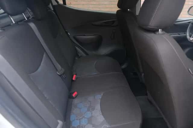 Opel Karl (2017) thumbnail 3