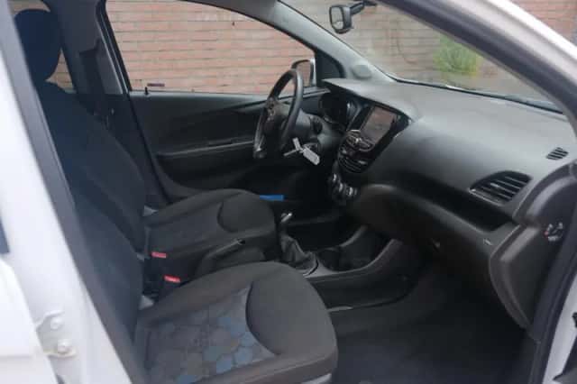 Opel Karl (2017) thumbnail 4