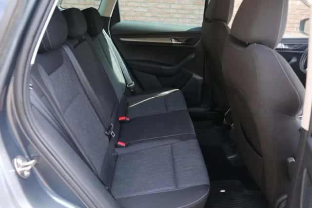 Škoda Karoq (2019) thumbnail 3