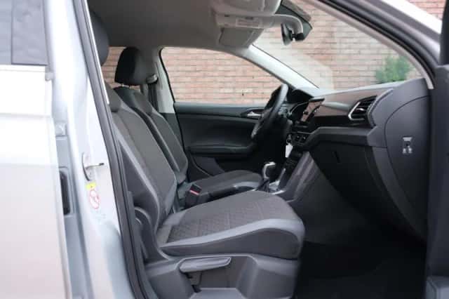 Volkswagen T-Cross (2023) thumbnail 4