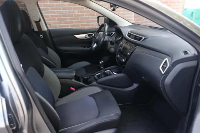 Nissan Qashqai (2019) thumbnail 4