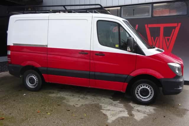 Mercedes-Benz Sprinter (2016) thumbnail 2