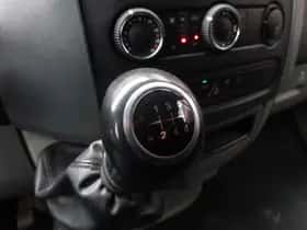 Mercedes-Benz Sprinter (2016) thumbnail 17