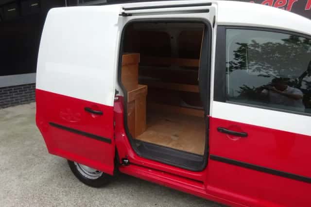 Volkswagen Caddy (2015) thumbnail 6