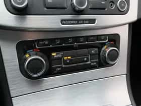 Volkswagen Passat thumbnail 15