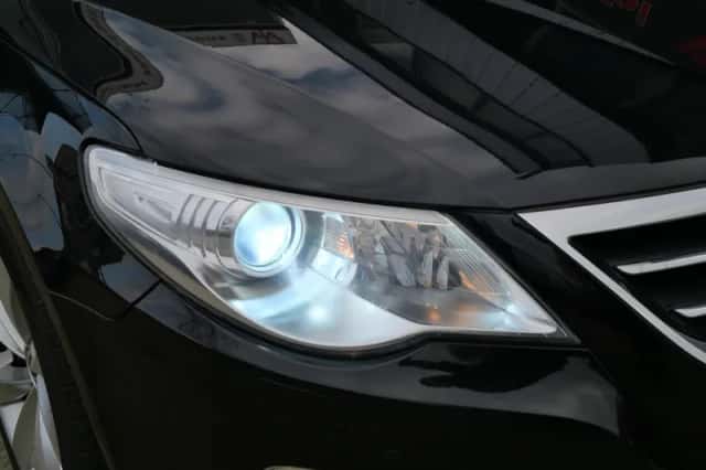 Volkswagen Passat (2010) thumbnail 3
